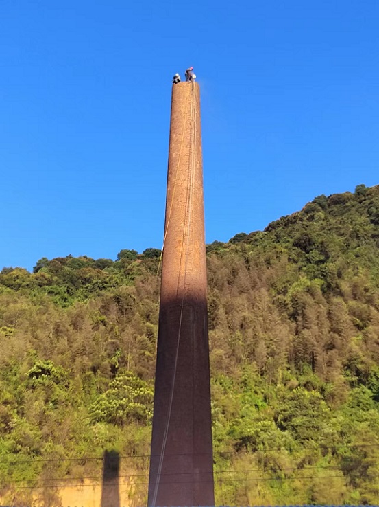 煙囪拆除合理選擇方案-安全拆除煙囪！
